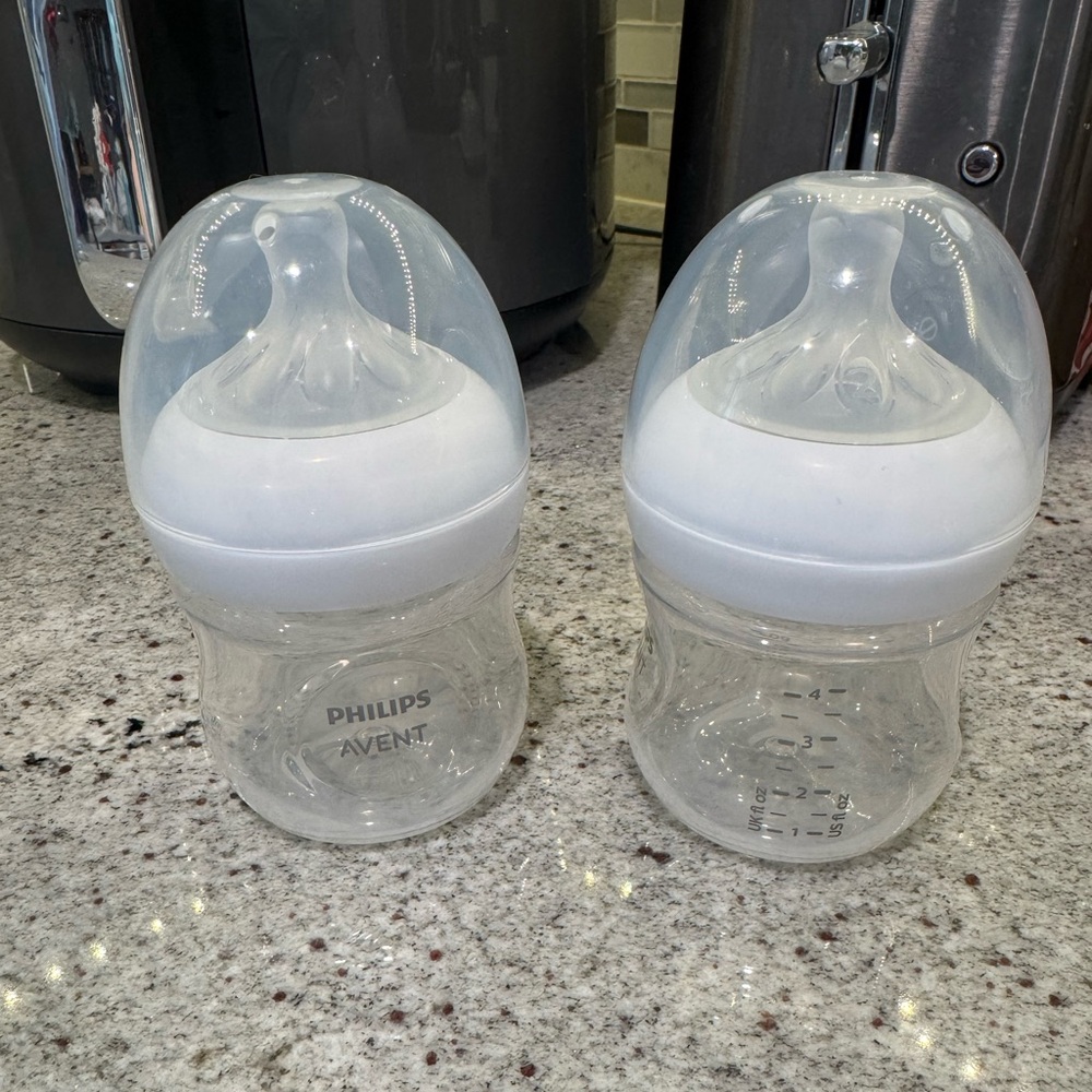 Philips Avent Natural Baby Bottle with Natural Response Nipple - Clear - 4oz